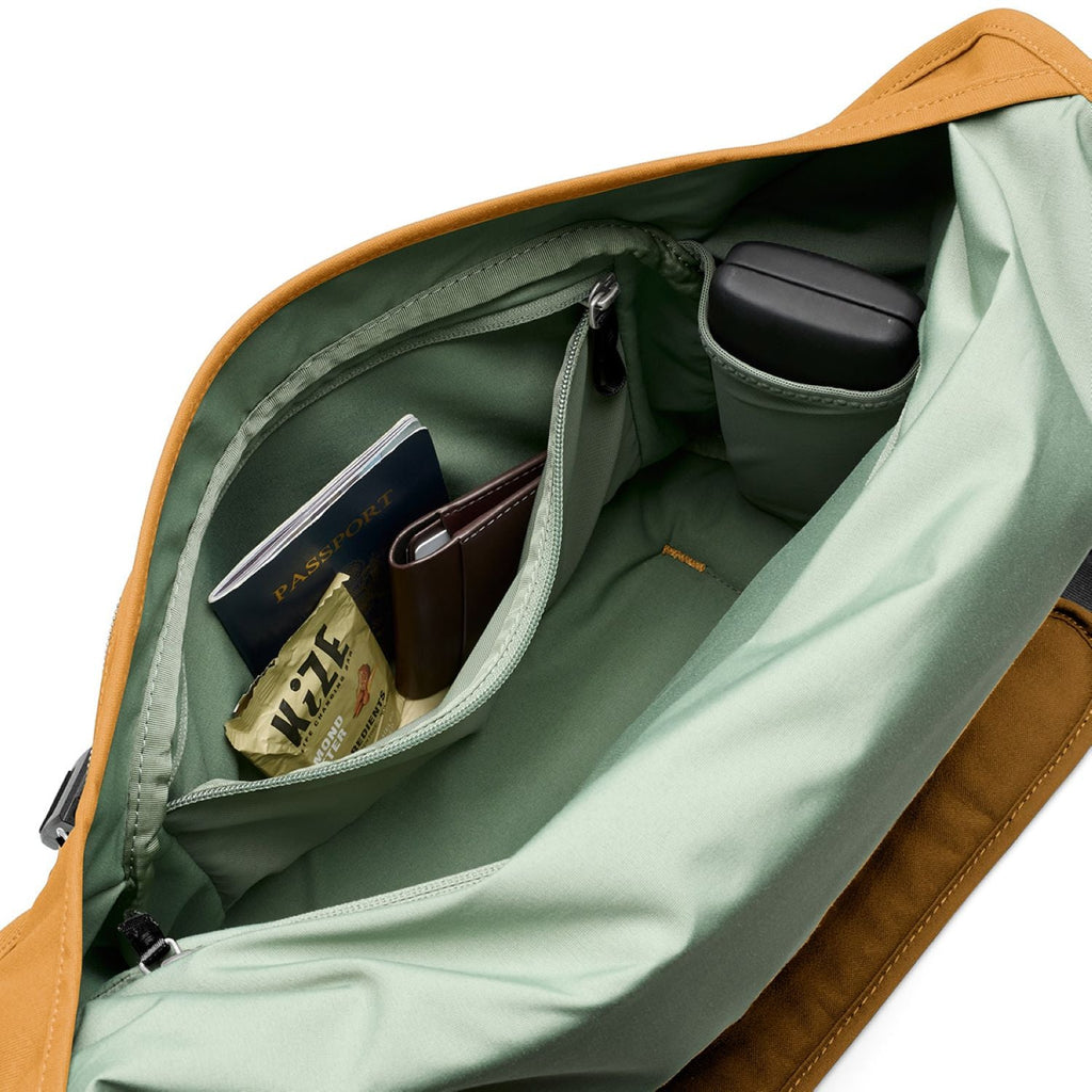 Bellroy Classic Messenger - Camel