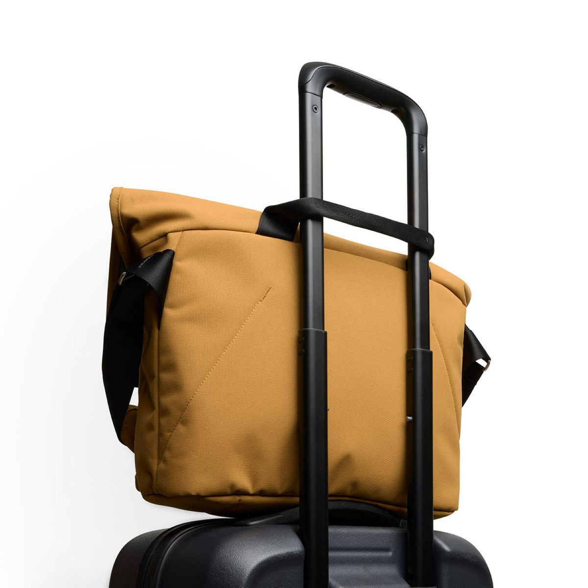 Bellroy Classic Messenger - Camel