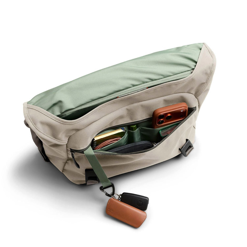 Bellroy Classic Messenger - Steel