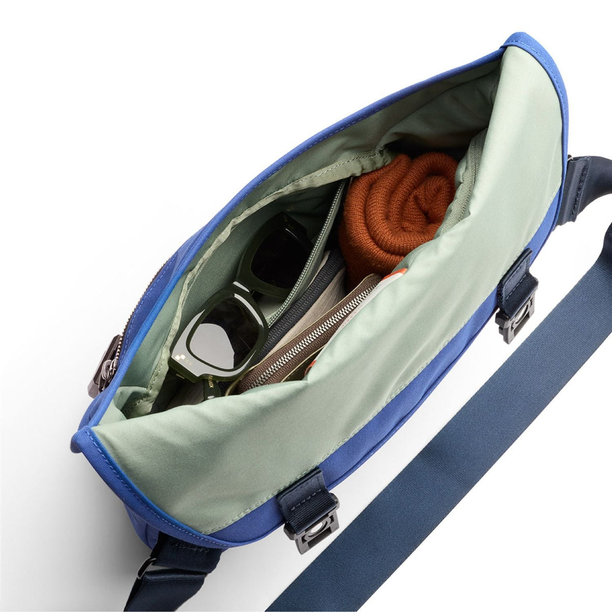 Bellroy Classic Messenger 6L - Indigo
