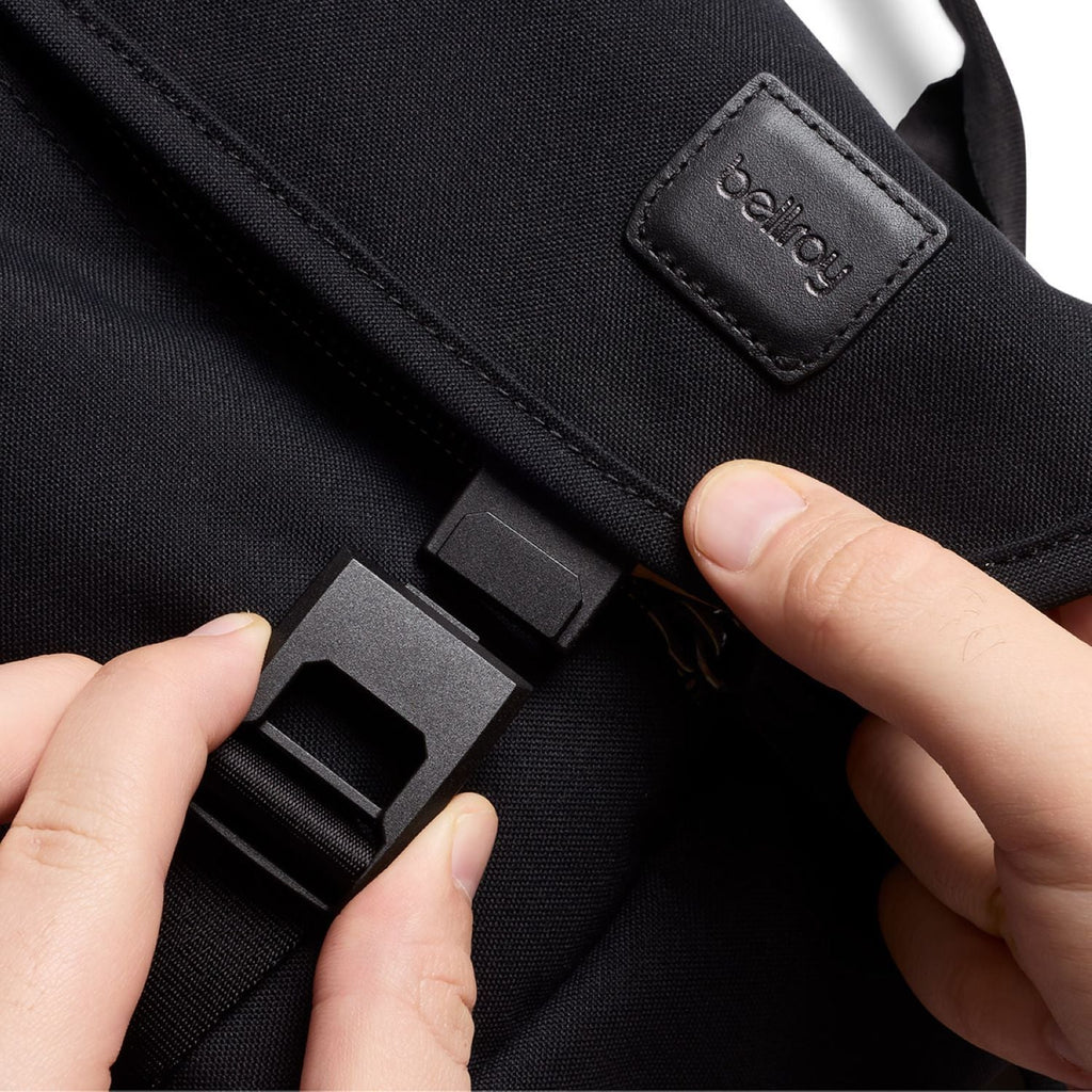 Bellroy Classic Messenger (Gaming Edition) - Black