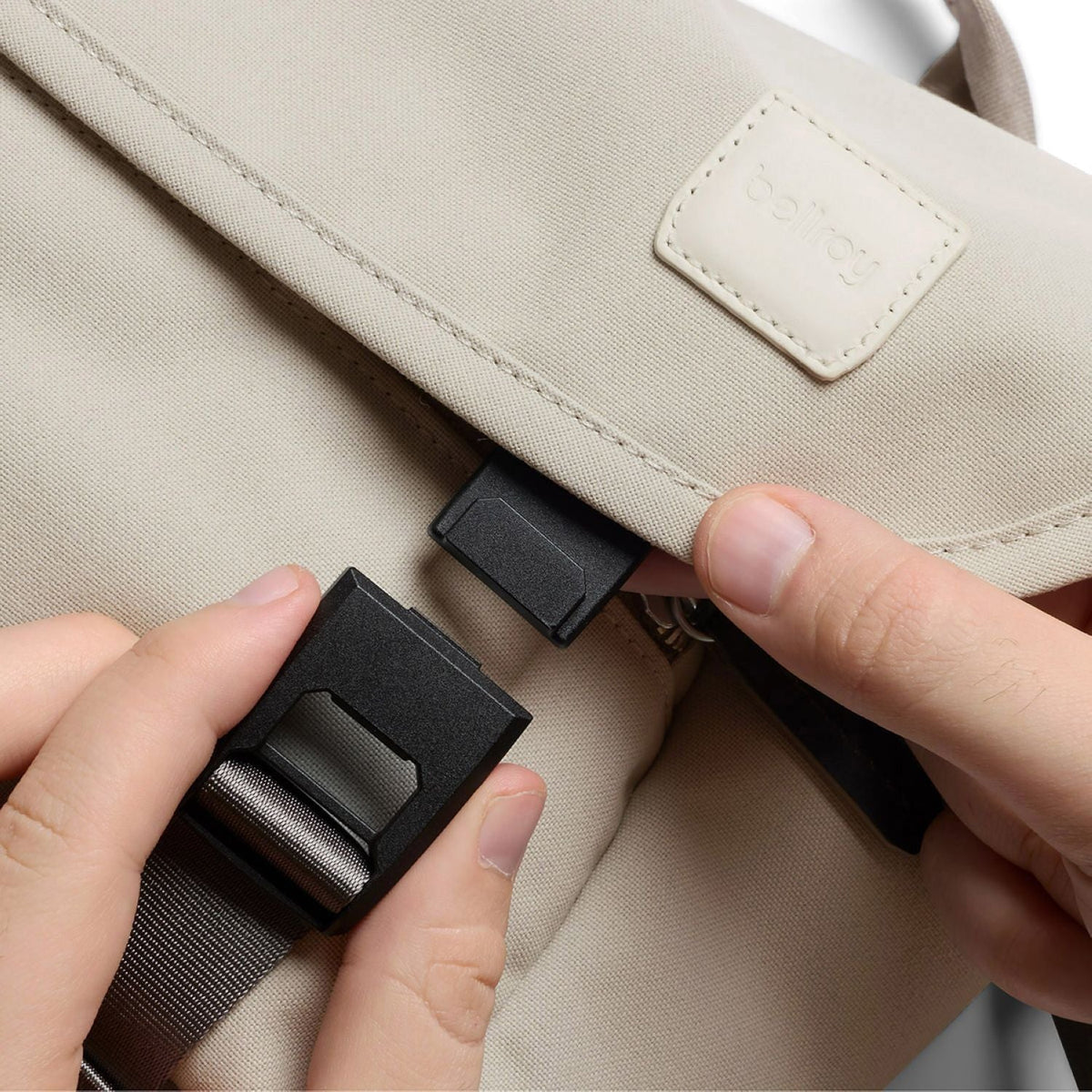 Bellroy Classic Messenger (Gaming Edition) - Steel