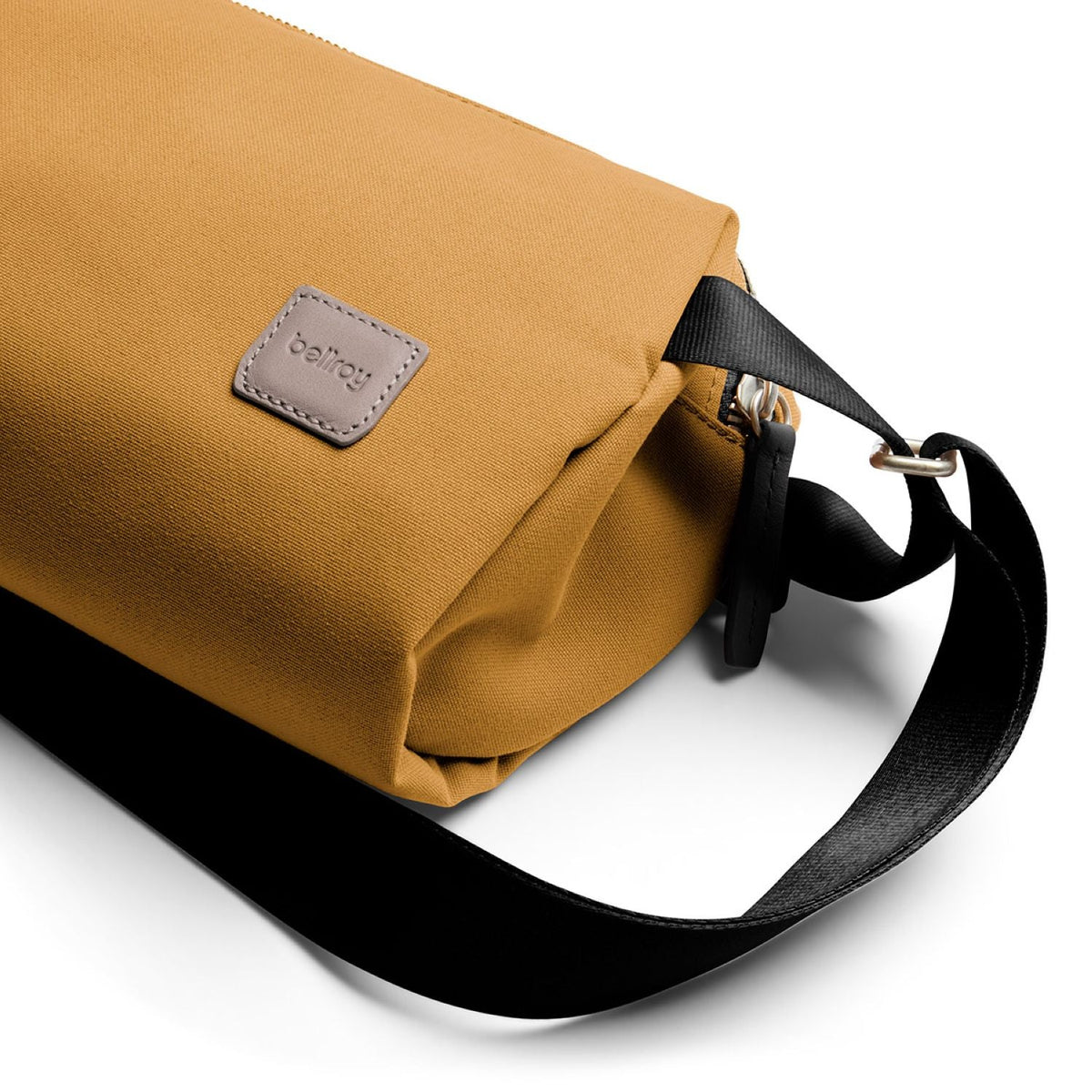 Bellroy Classic Sling 3L - Camel