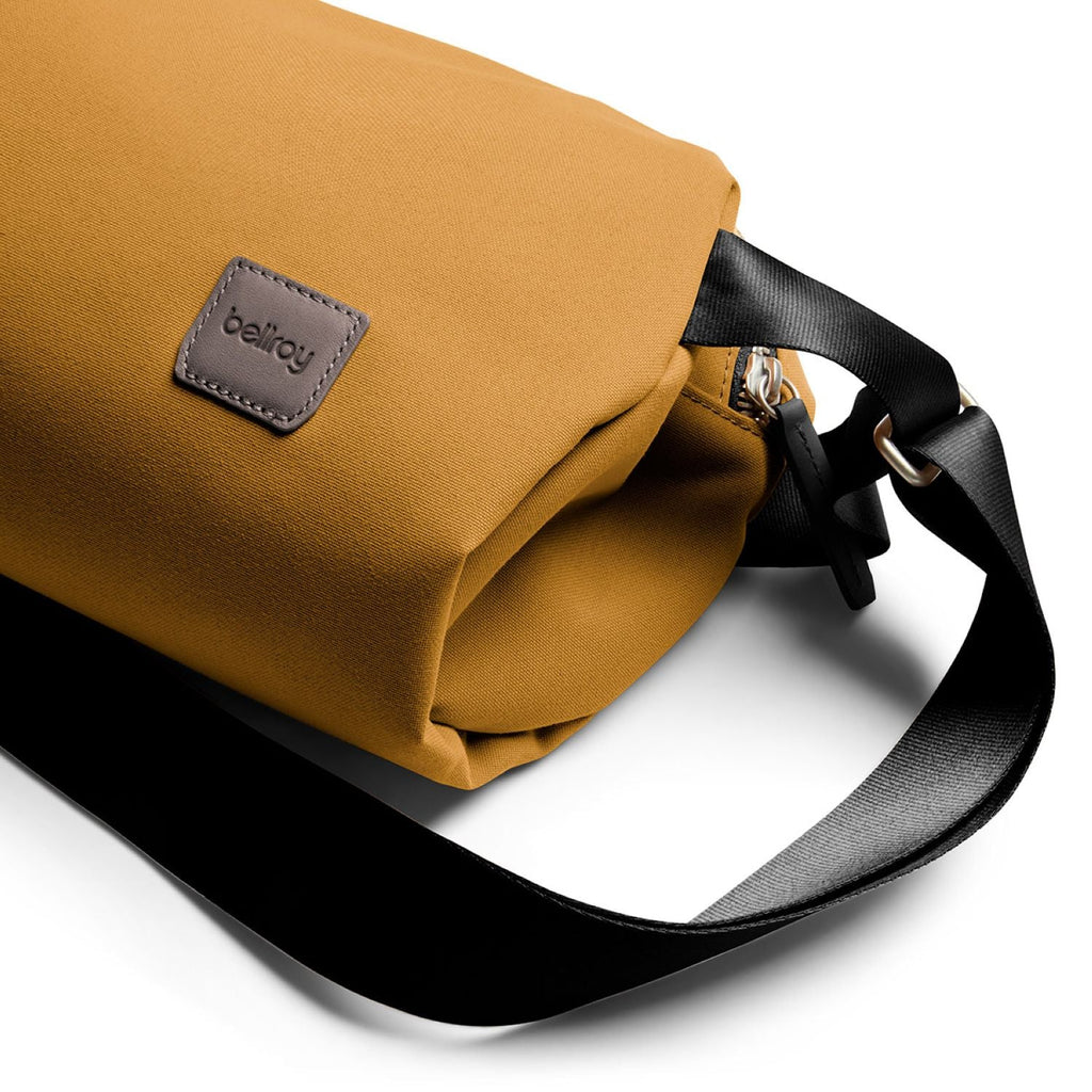 Bellroy Classic Sling 7L - Camel