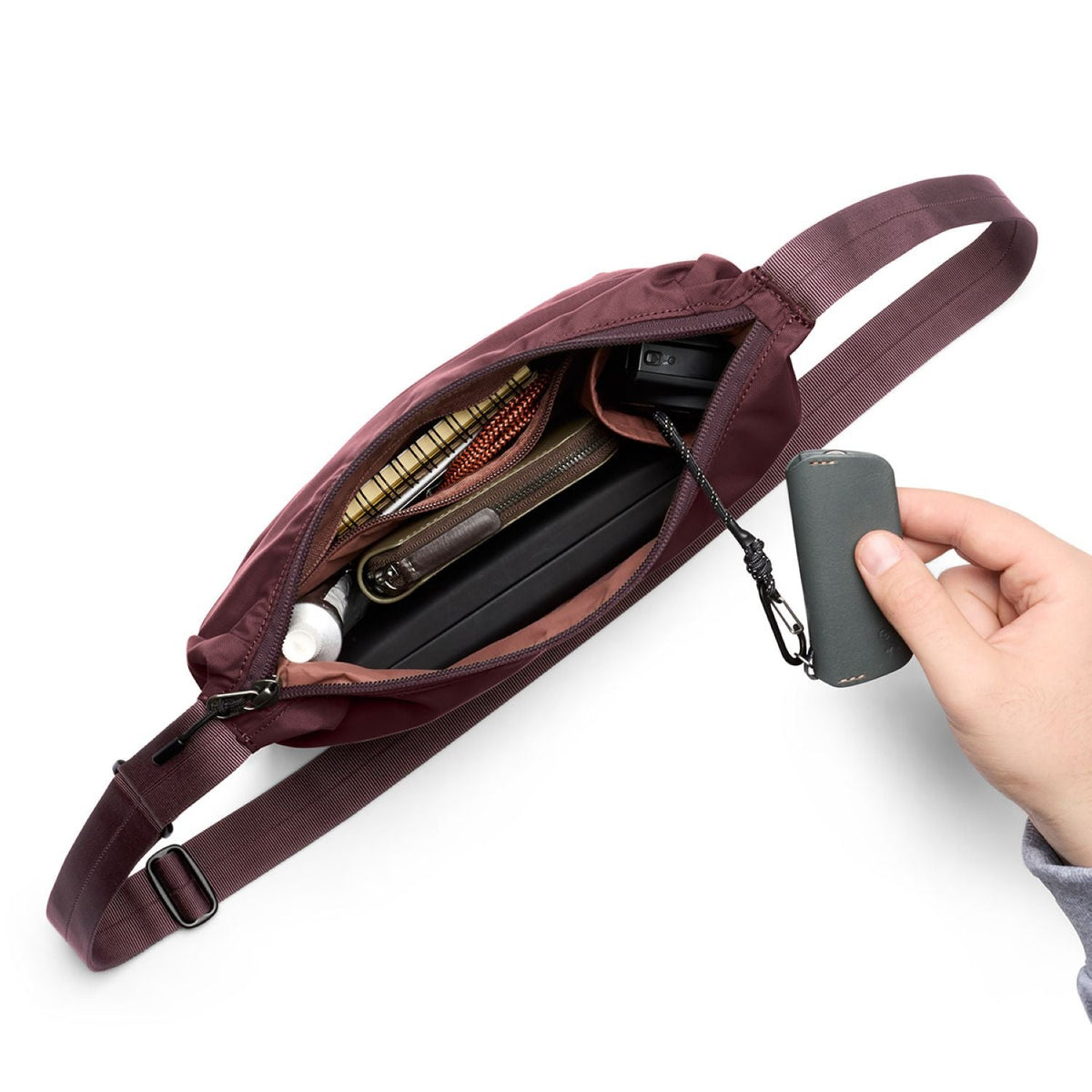 Bellroy Laneway Crescent Bag 2.5L - Fig