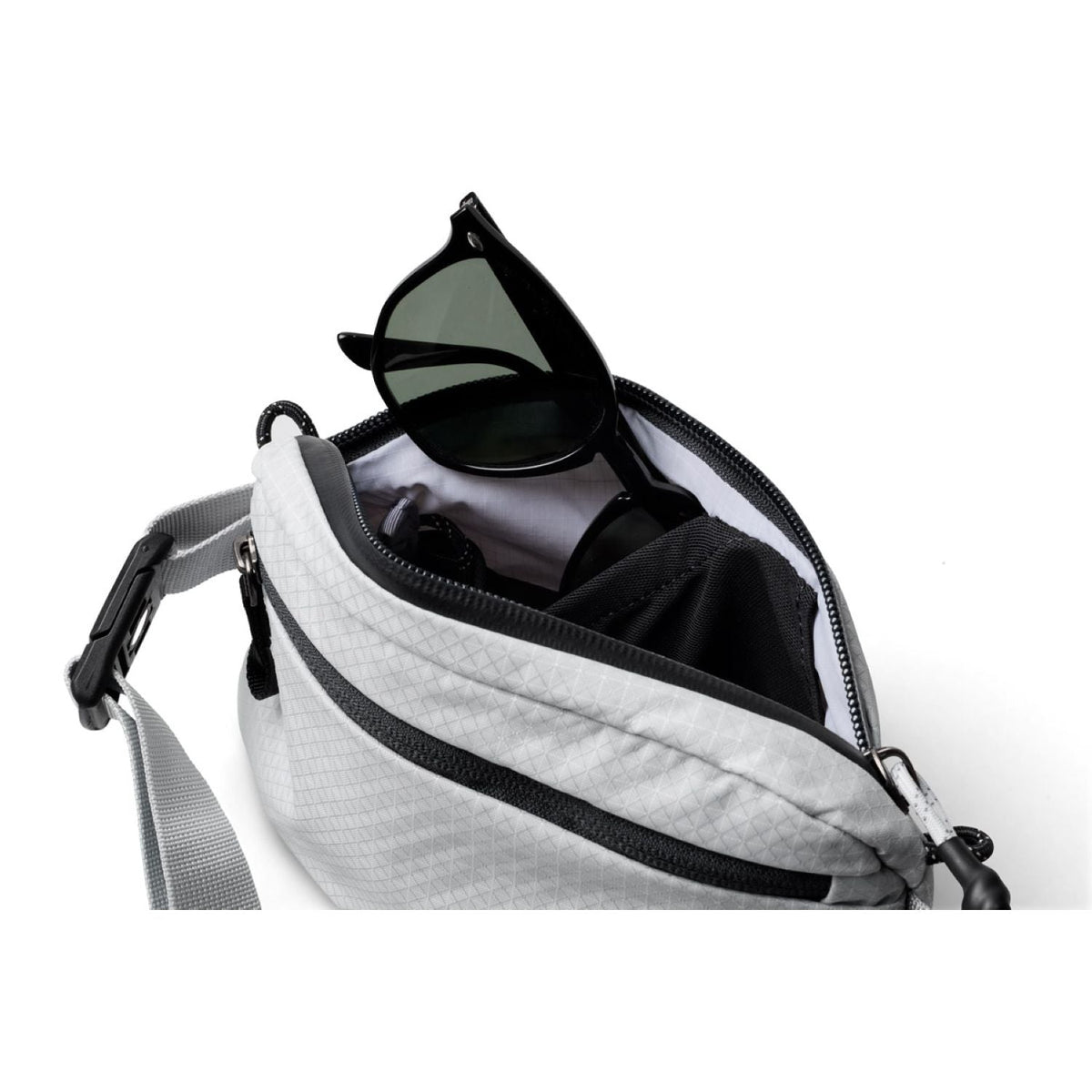 Bellroy Lite Belt Bag - Fog