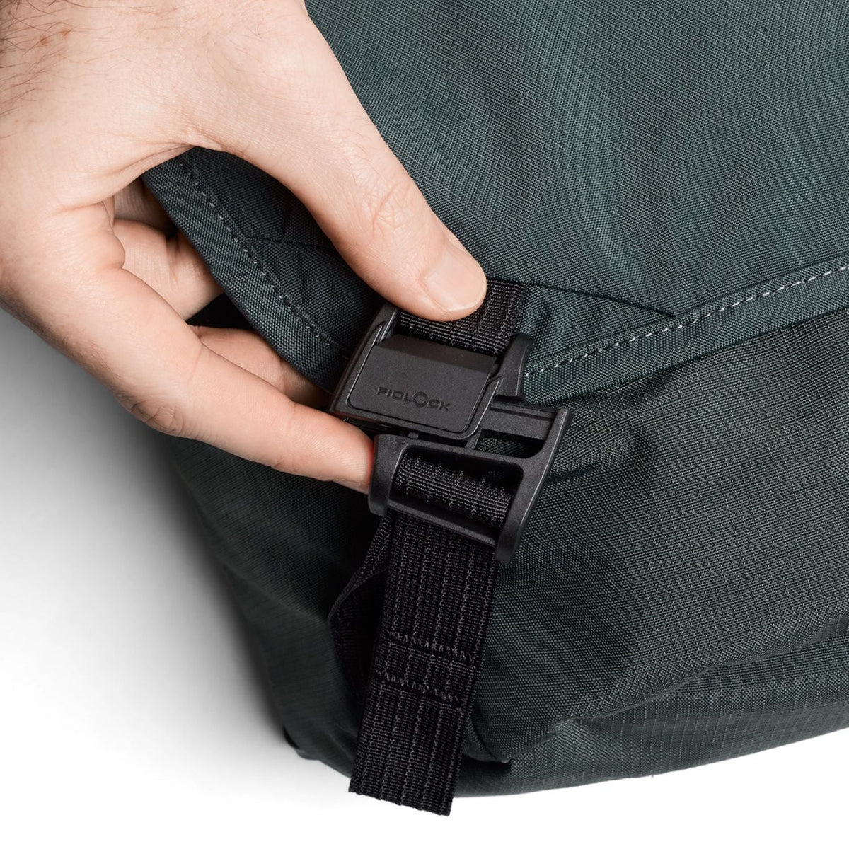 Bellroy Venture Messenger 14" - Deep Ocean