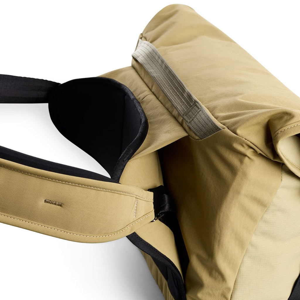 Bellroy Venture Messenger 14" - Safari