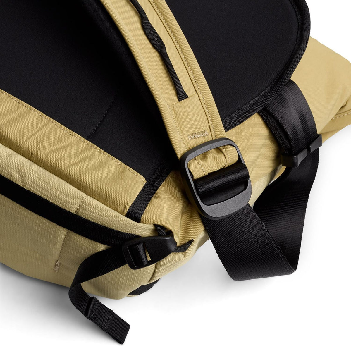 Bellroy Venture Messenger 14" - Safari