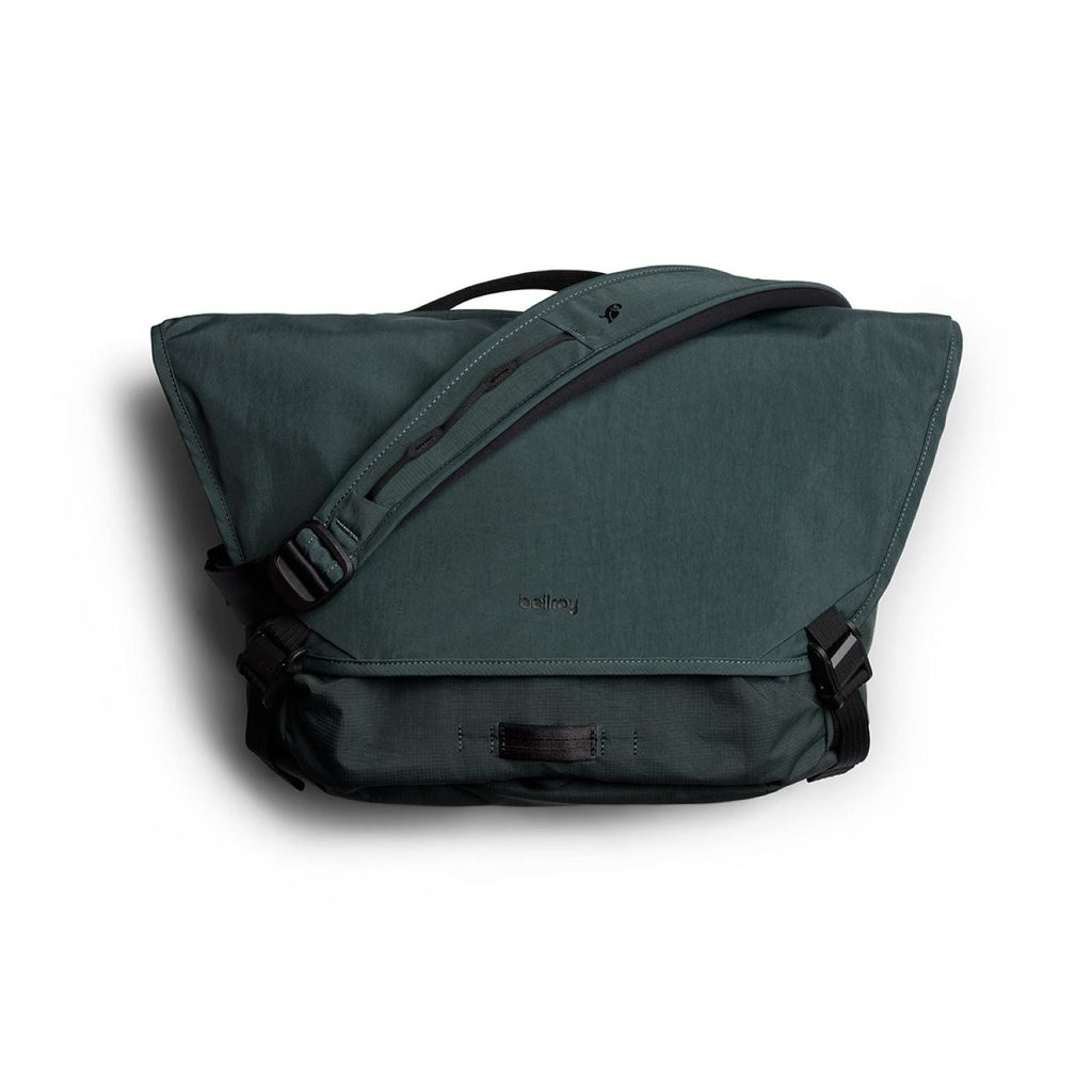 Bellroy Venture Messenger 16" - Deep Ocean