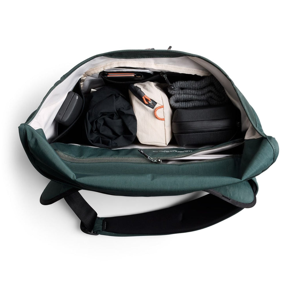 Bellroy Venture Messenger 16" - Deep Ocean