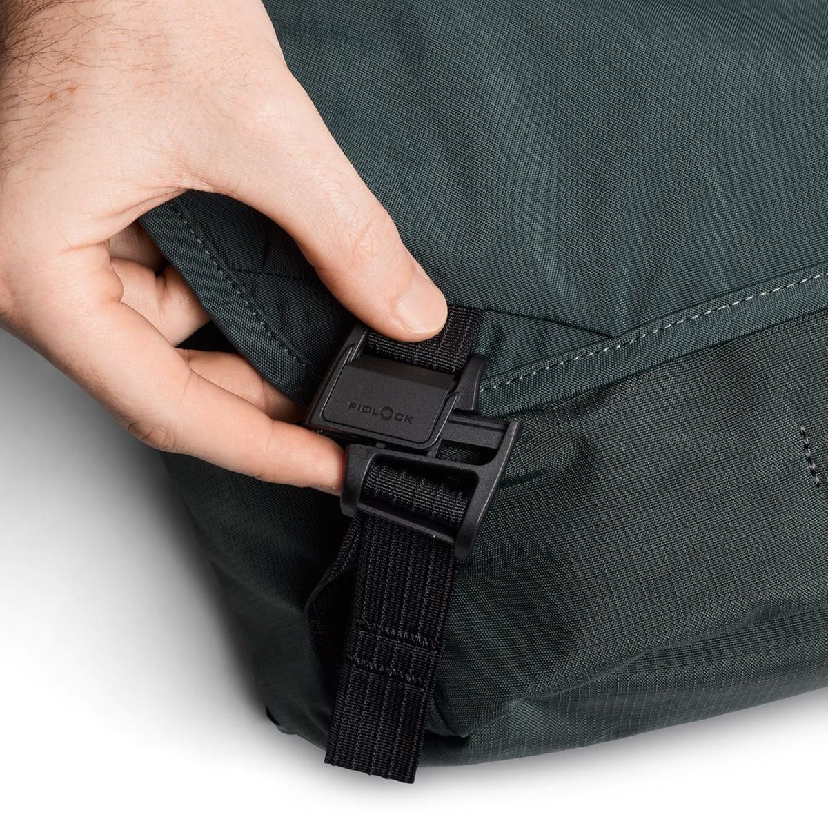 Bellroy Venture Messenger 16" - Deep Ocean