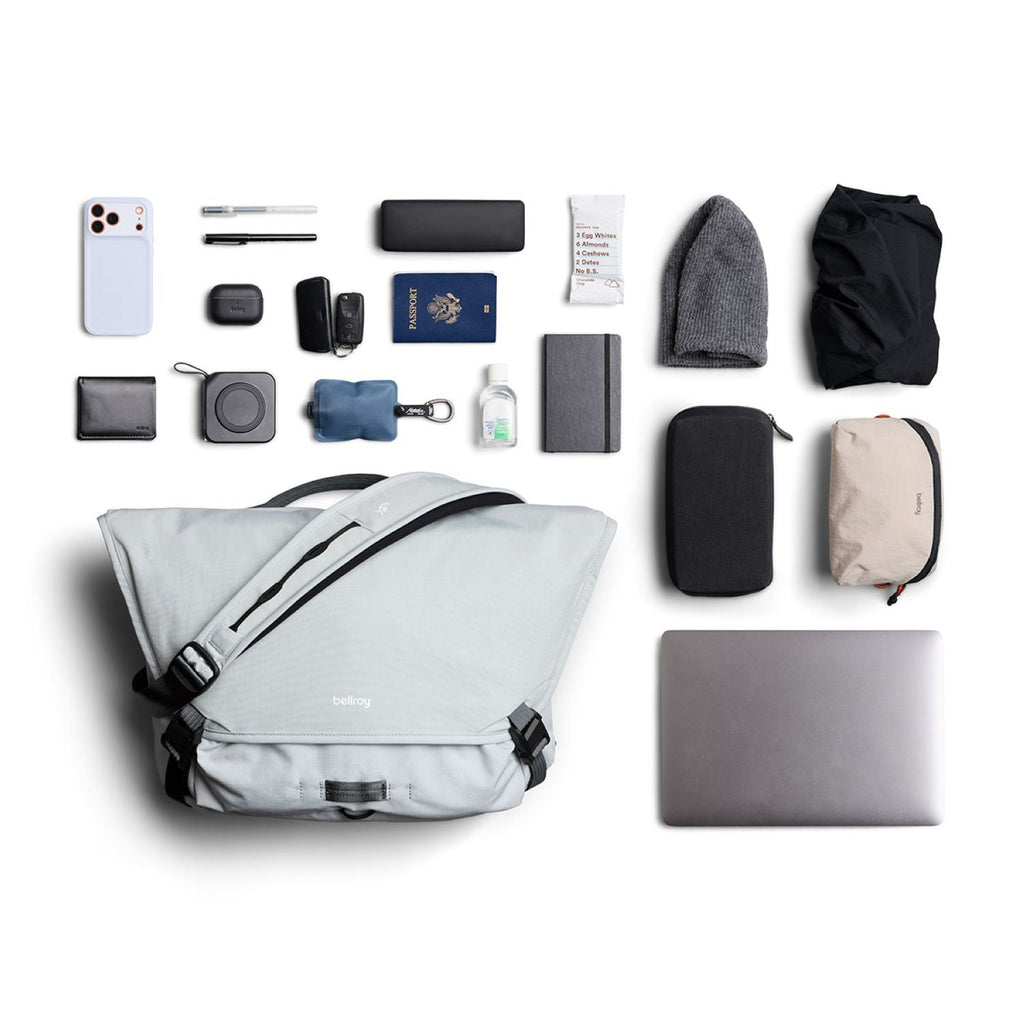 Bellroy Venture Messenger 16" - Fog