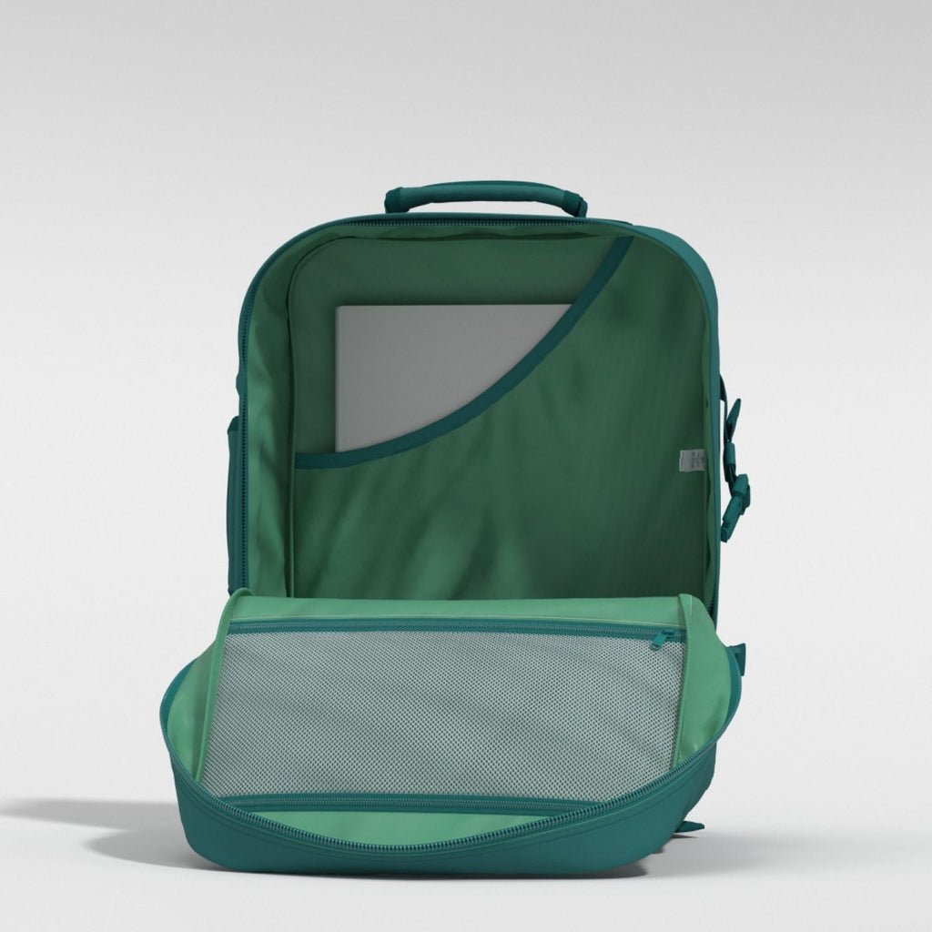 Cabinzero Classic Backpack 44L (Meadow Green)