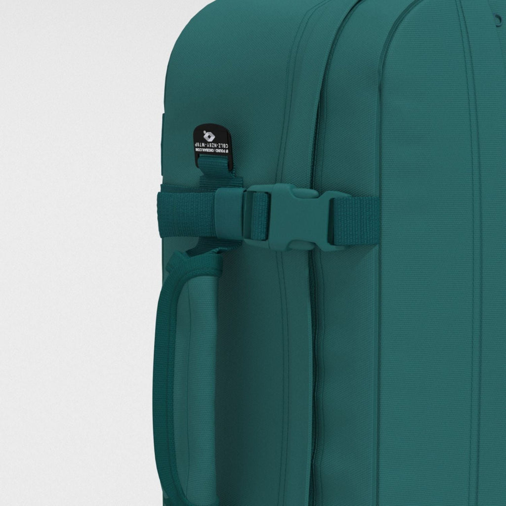 Cabinzero Classic Backpack 44L (Meadow Green)