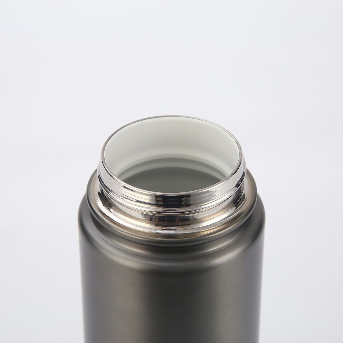Crossing Urban Ceramic S/S Insulated Flat Cap Bottle With Handle 600ml - Gun Metal
