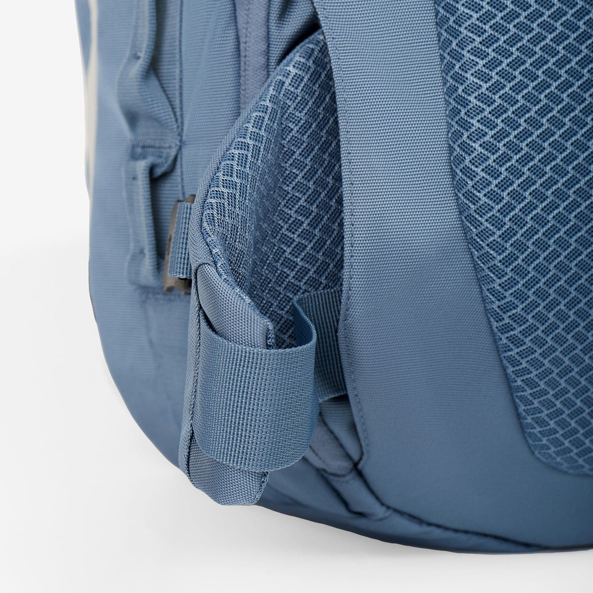 Eagle Creek Tour Lite Travel Pack 38L (Shadow Blue)