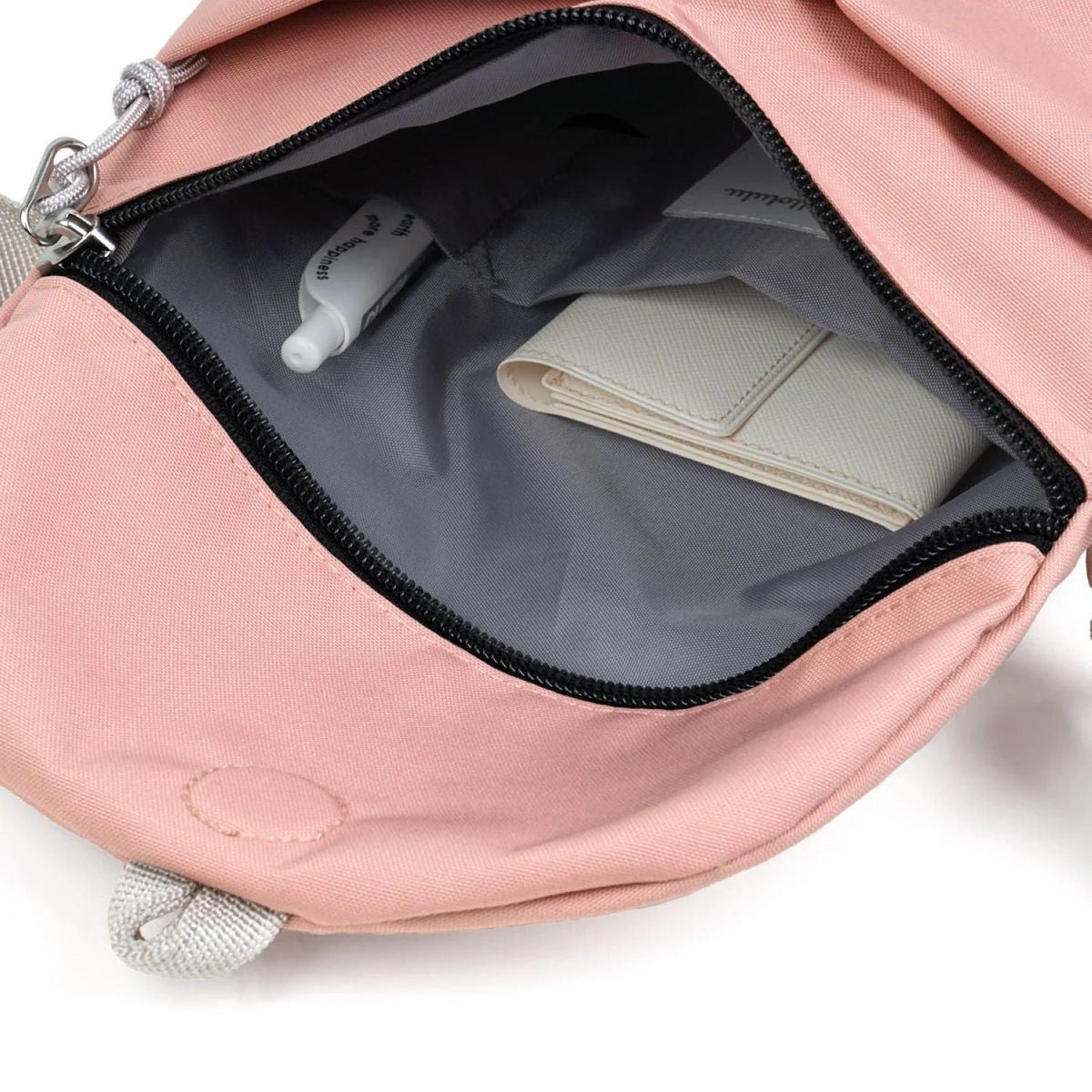Hellolulu Desi Sling Bag Recycled (Prism Pink)