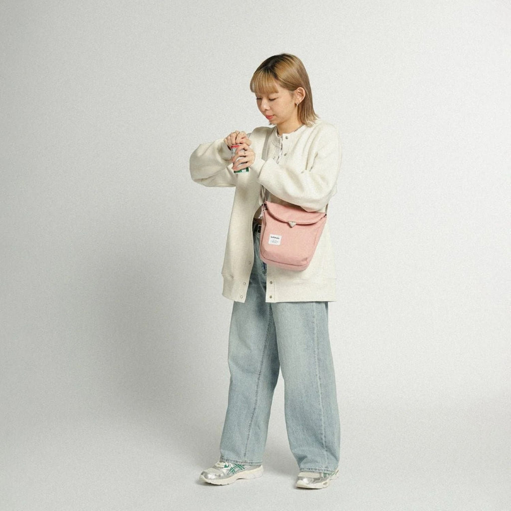 Hellolulu Desi Sling Bag Recycled (Prism Pink)