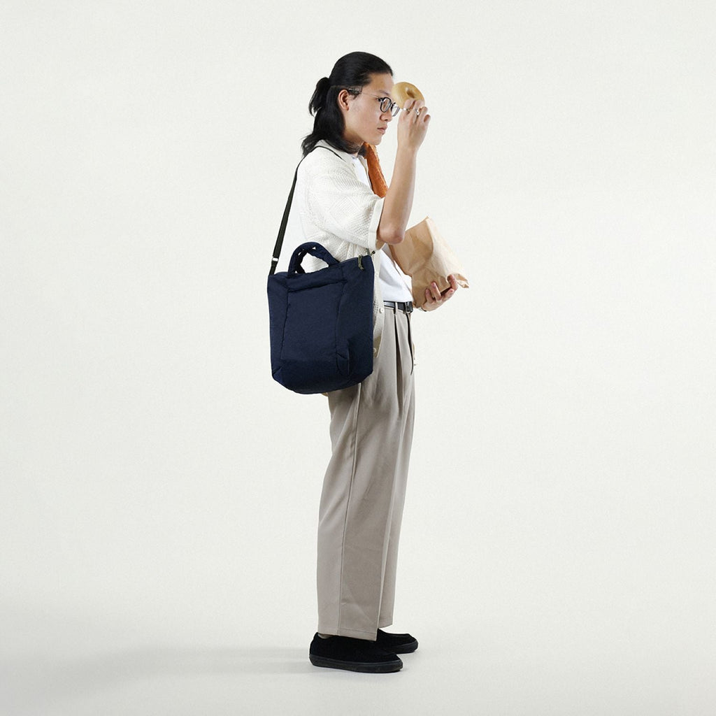 Hellolulu Julian Daily 2-Way Tote (Berry Blue)