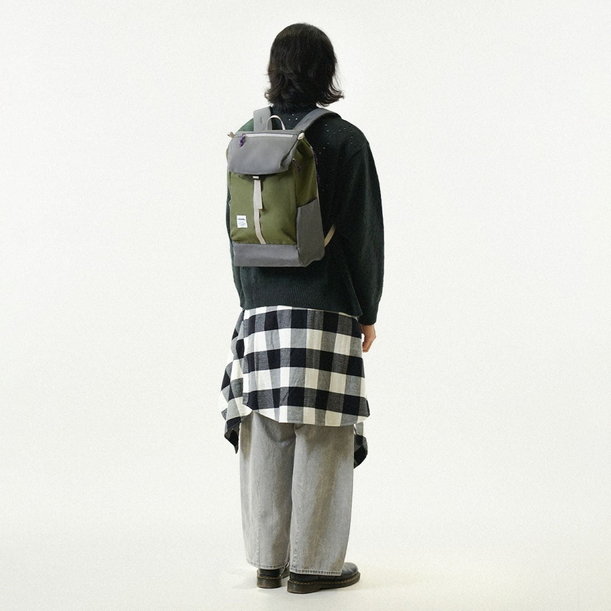 Hellolulu Saro Utility Flap Backpack M (Oil Green/Cool Gray)