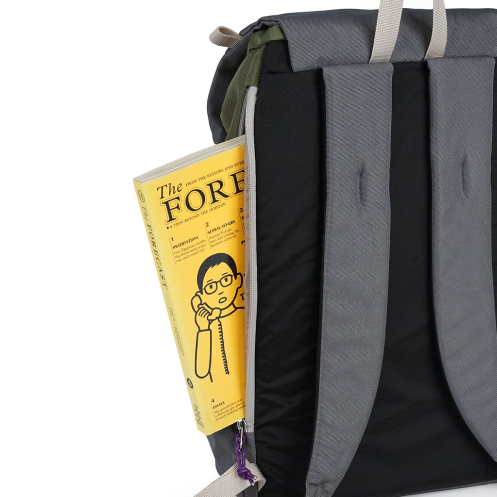 Hellolulu Saro Utility Flap Backpack M (Oil Green/Cool Gray)
