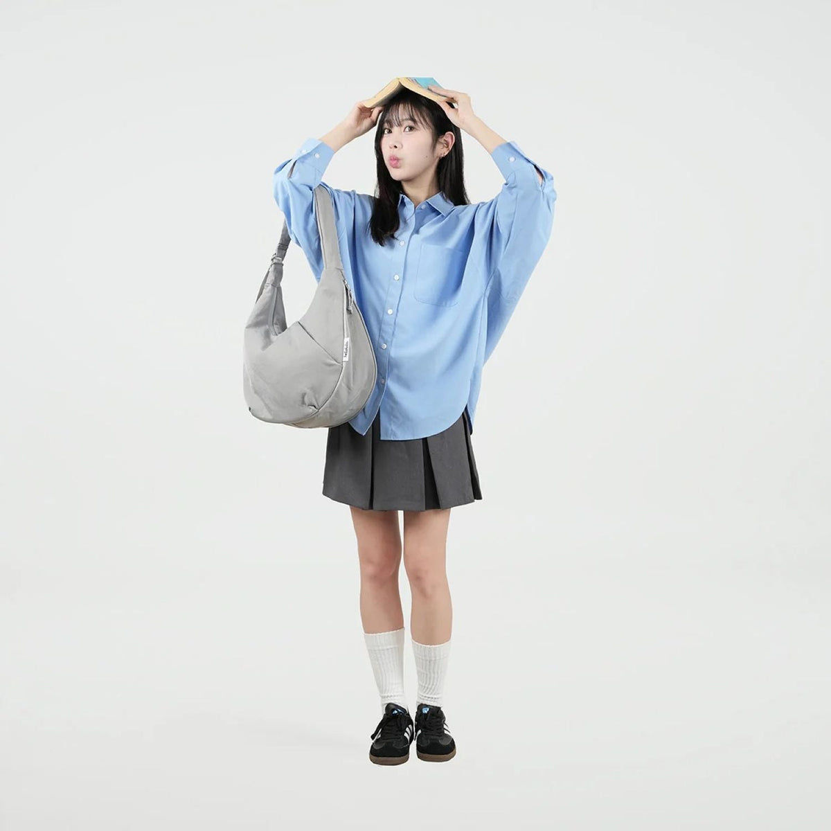 Hellolulu Zion Expandable Hobo Bag (Neutral Gray)