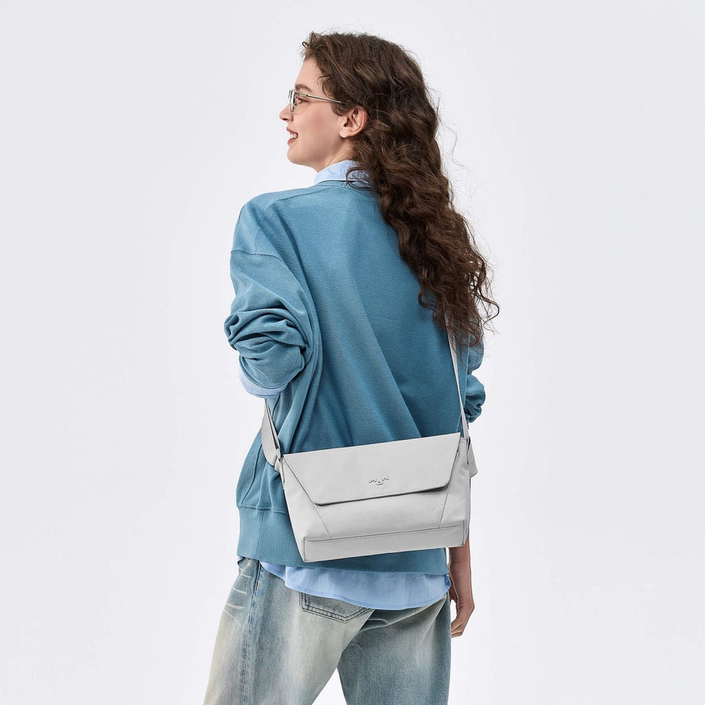 MAH Young Crossbody - Lilac