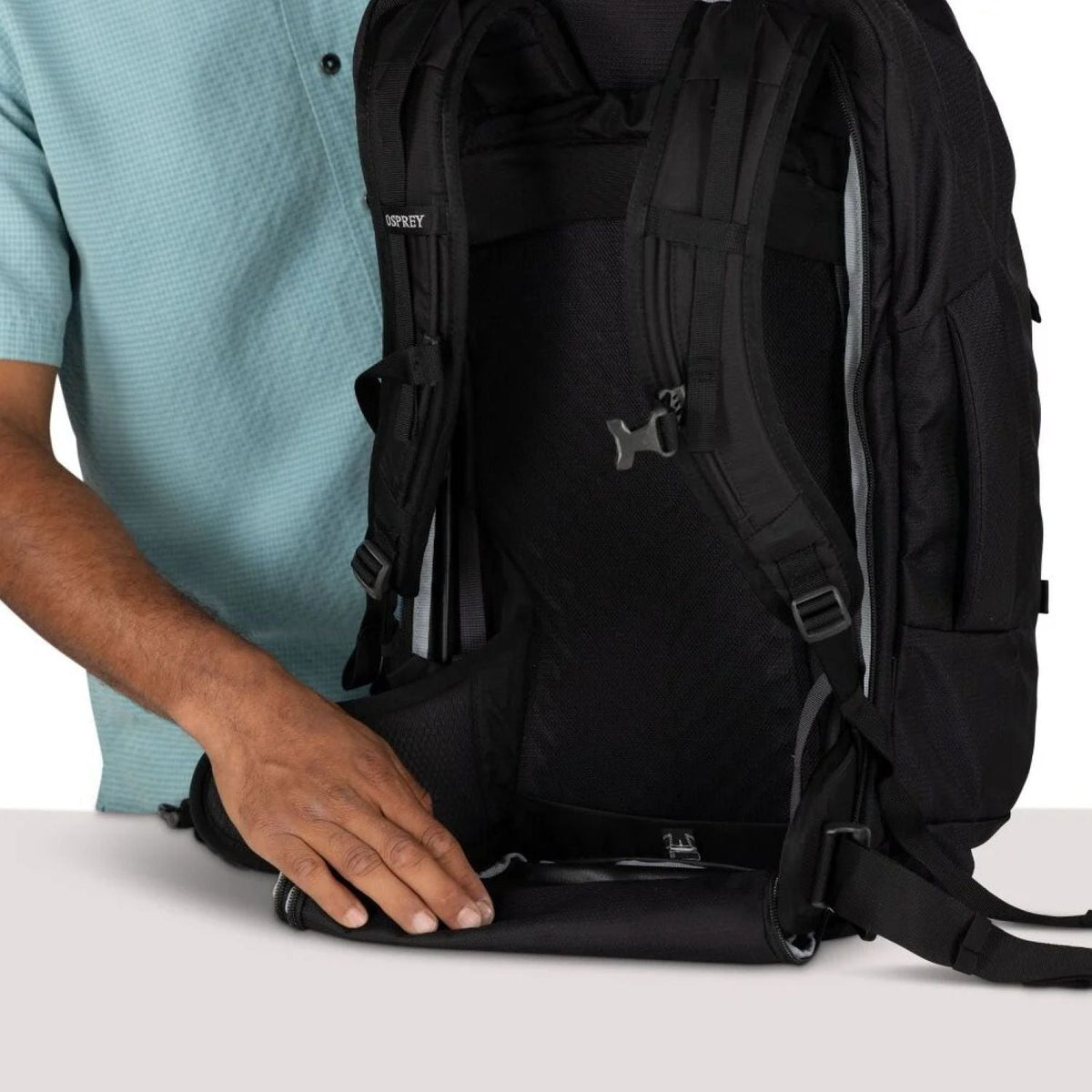 Osprey Farpoint 55 Backpack O/S - Cascade Blue/Torrent Blue