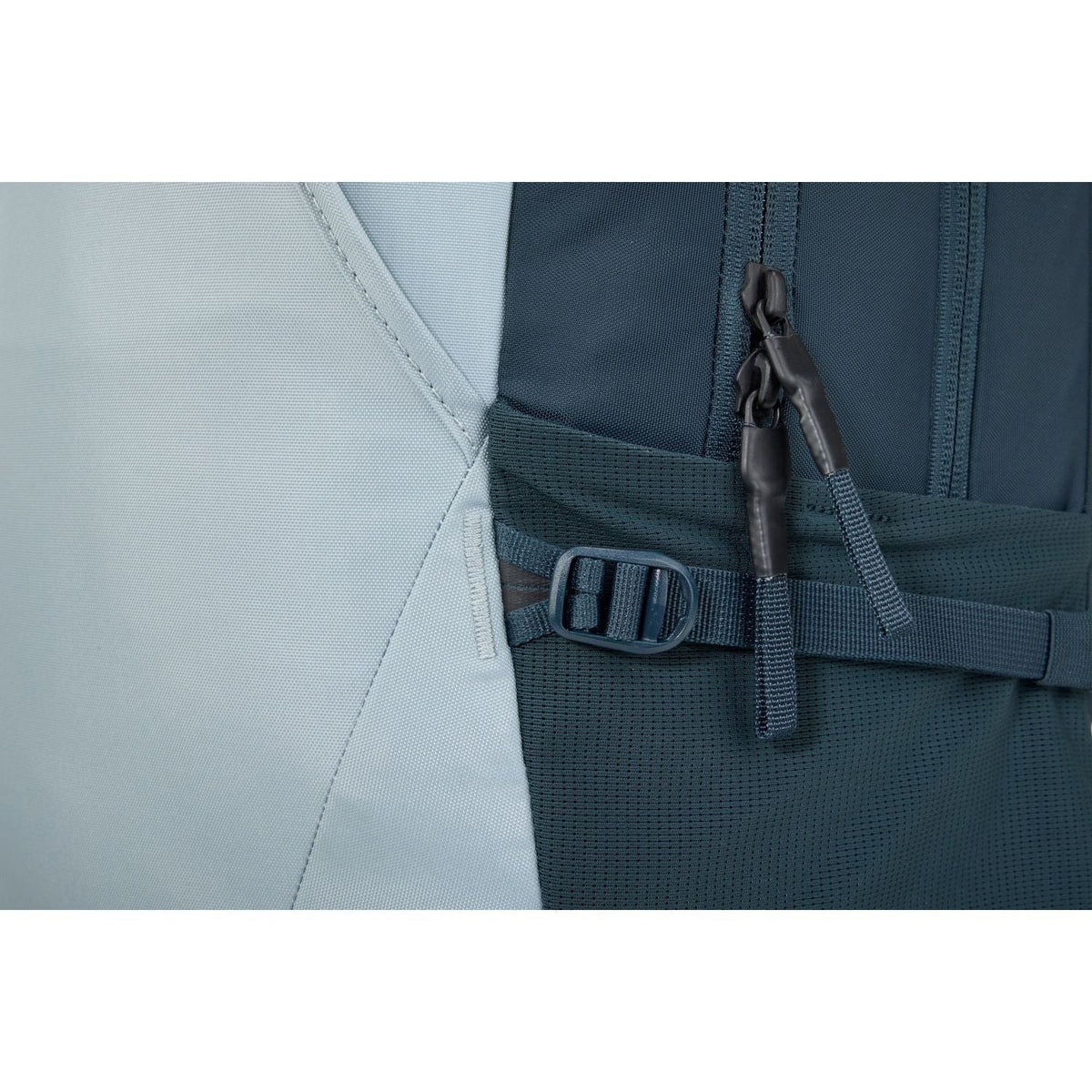 Thule Enroute Backpack 23L - Soft Blue/Darkest Blue
