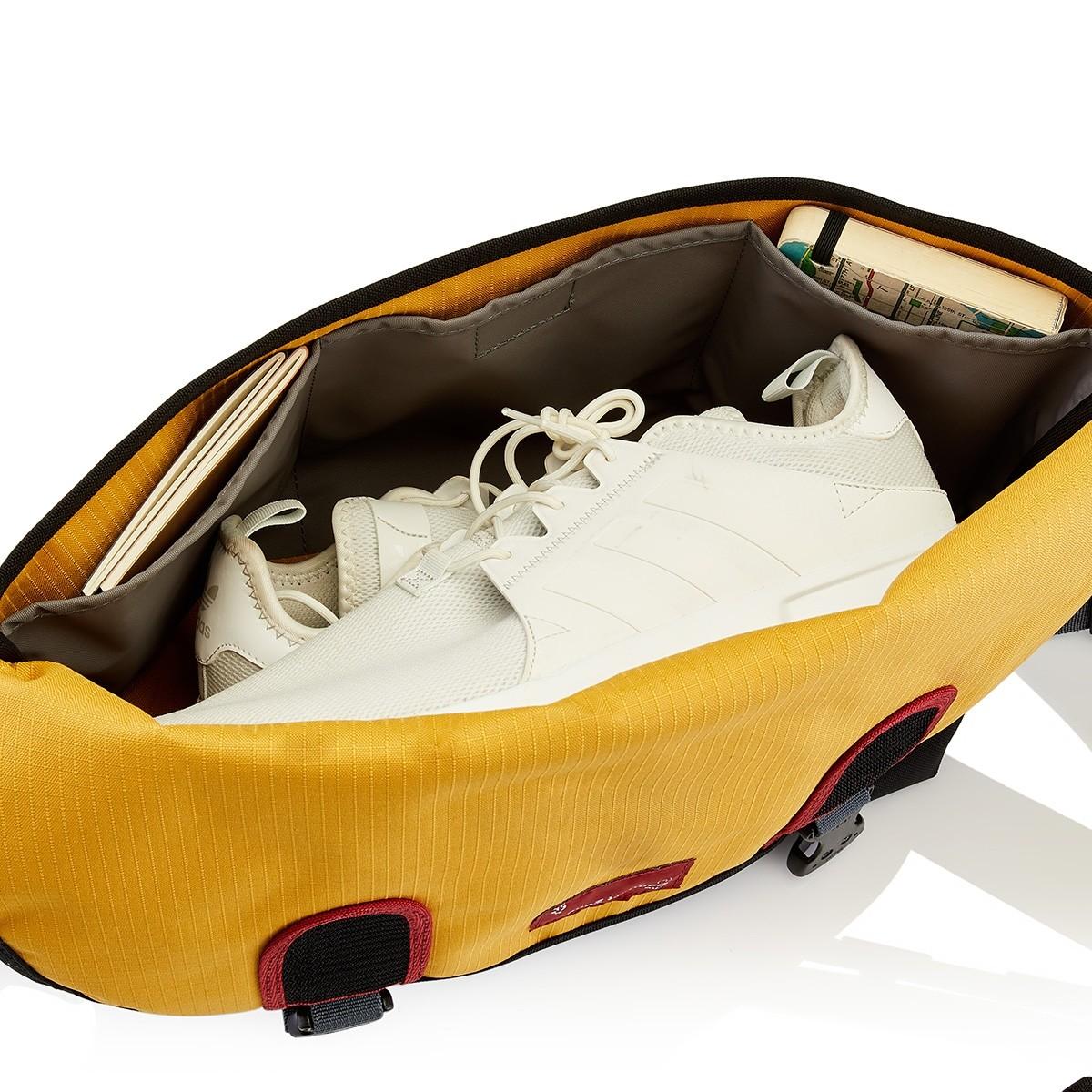 Crumpler Comfort Zone Messenger Large Black Seager Inc