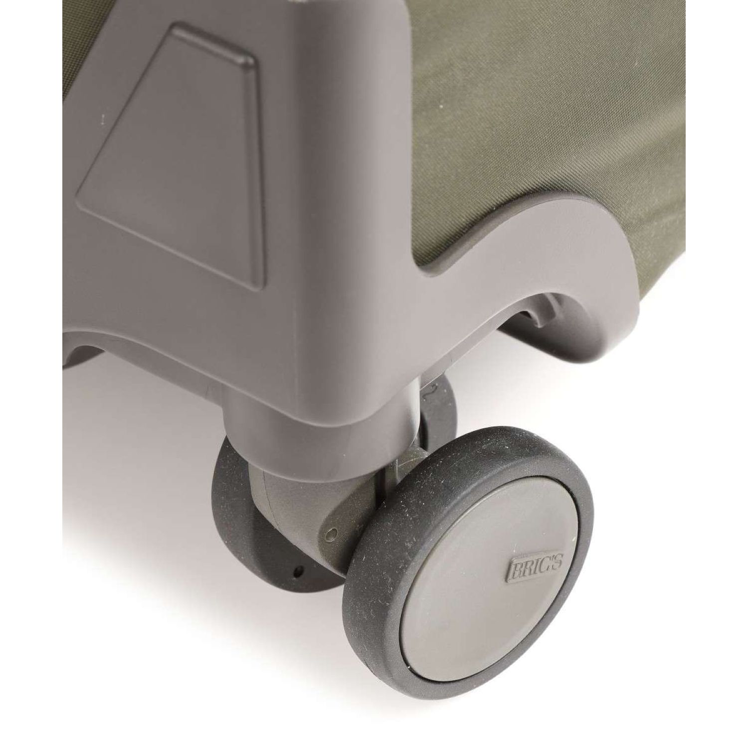 BRICS-X-Travel-26-Luggage-Spinner-Olive-4.jpg