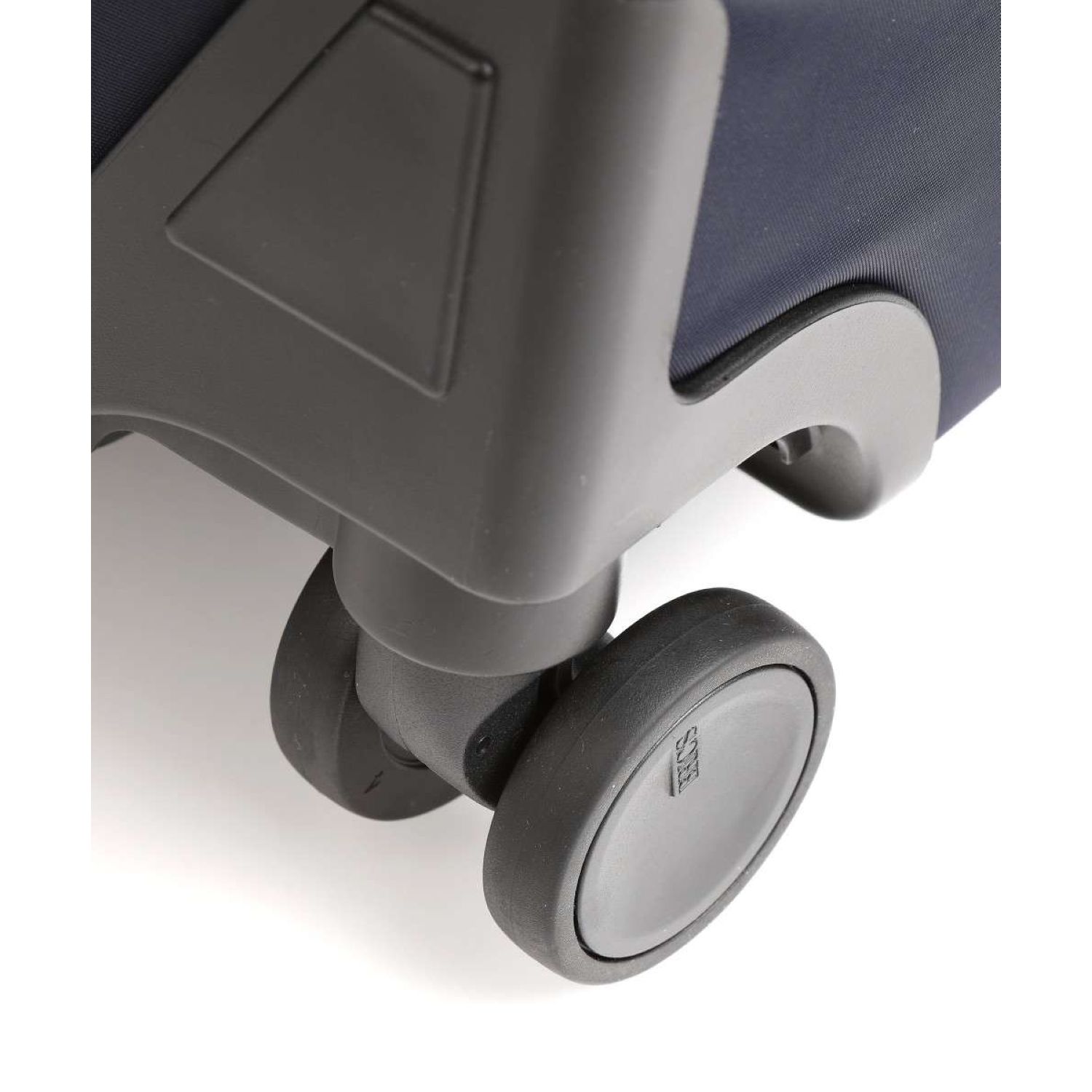 BRICS-X-Travel-30-Luggage-Spinner-Ocean-Blue-4.jpg