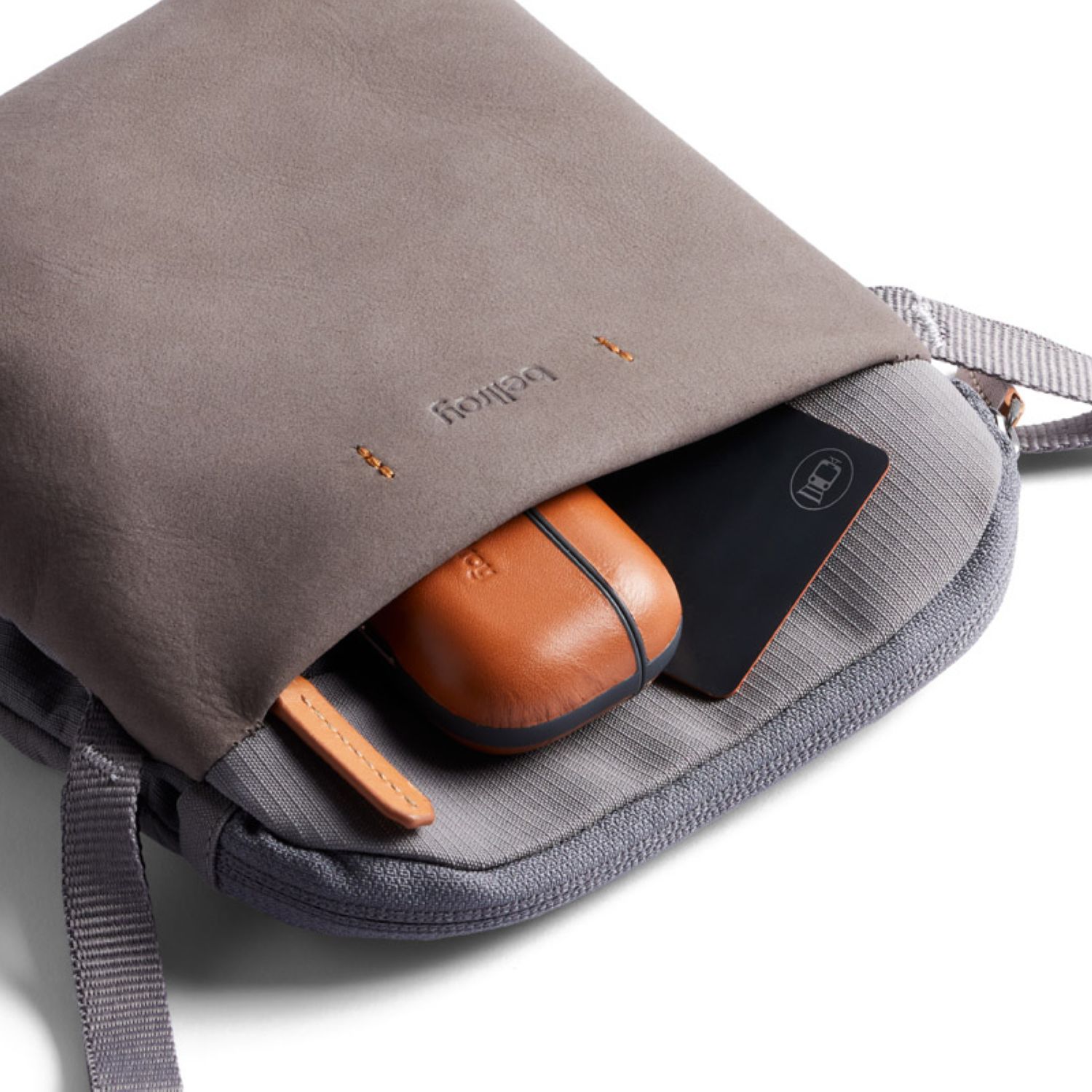 Bellroy-City-Pouch-Premium-Edition-Storm-Grey-6-1.jpg