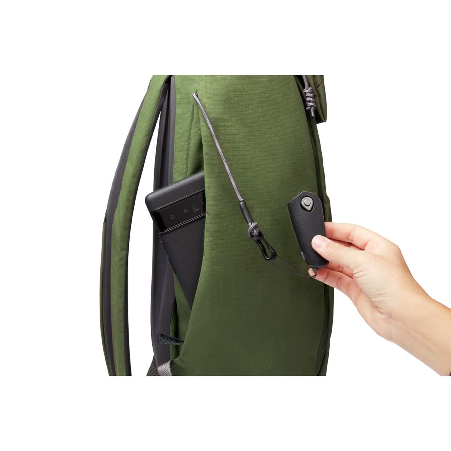 Bellroy-Venture-Backpack-22L-Ranger-Green-8.jpg