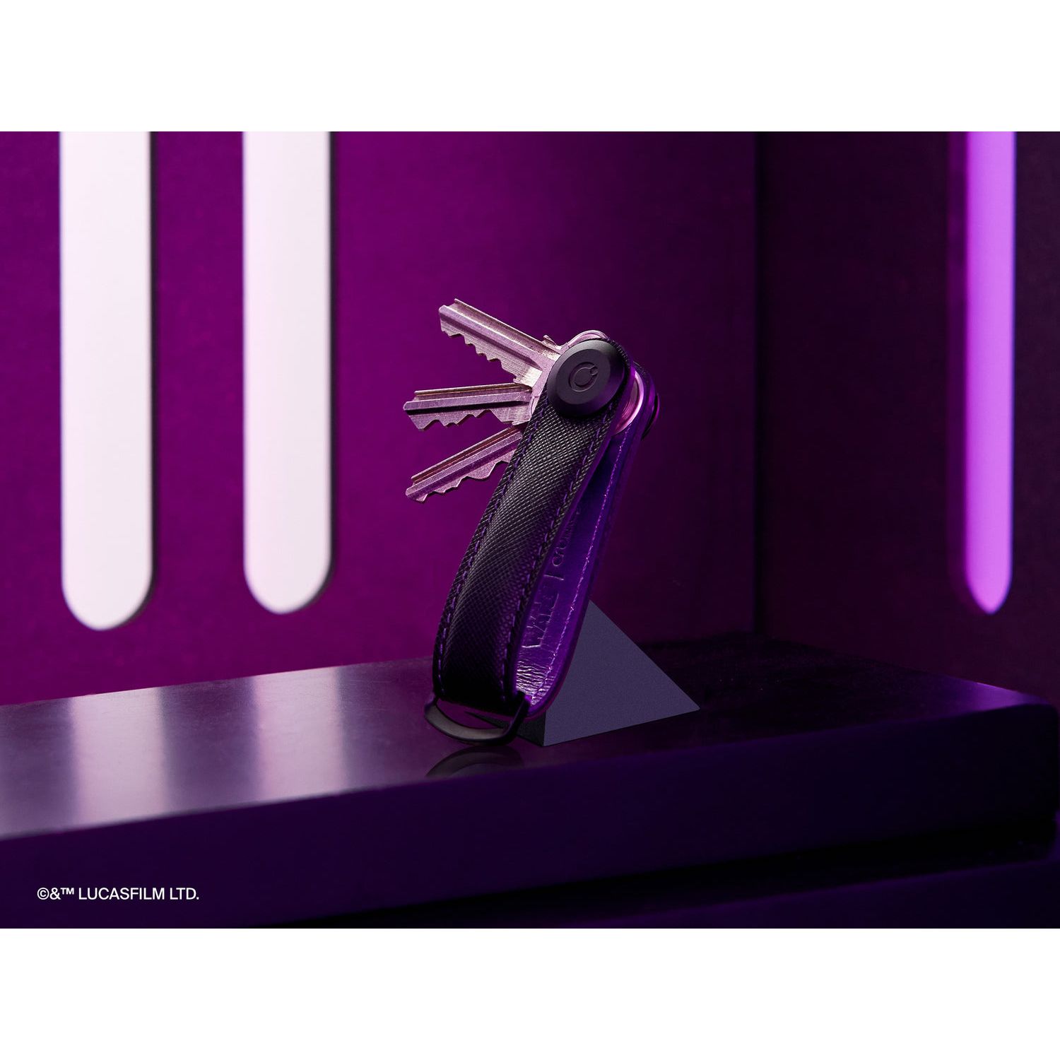 Orbitkey-Star-Wars-Saffiano-Leather-Emperor-Palpatine-6.jpg