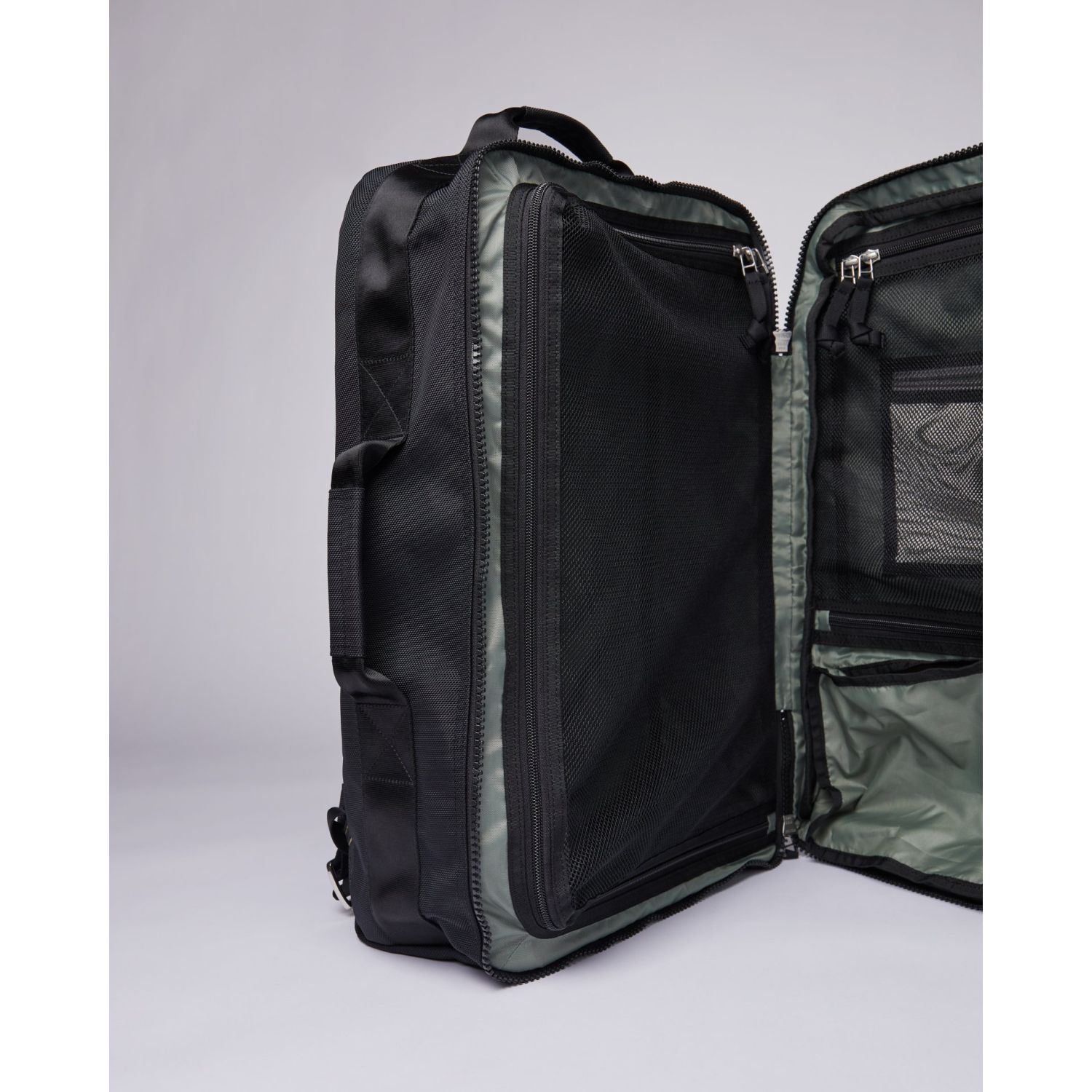 Sandqvist-Jonas-Backpack-Black-4-1.jpg