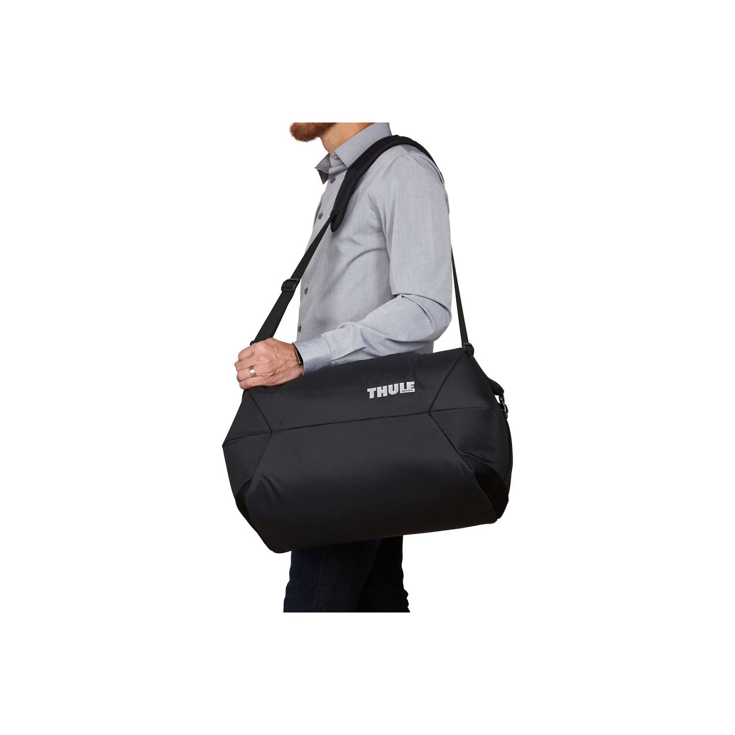 Thule-Subterra-Weekender-Duffel-45L-Black-8-1.jpg
